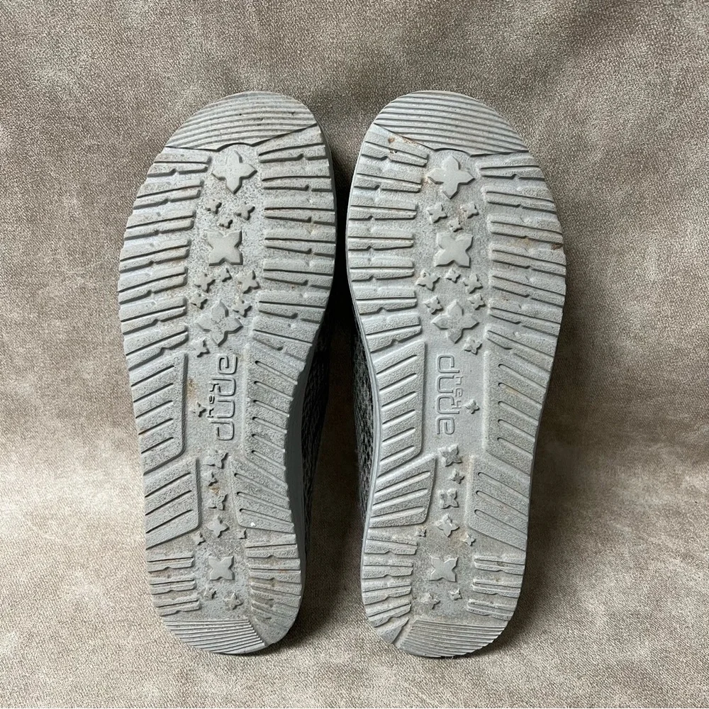 Hey Dude Women’s Size 5 Lexi Grey Snakeskin Slip On Loafer